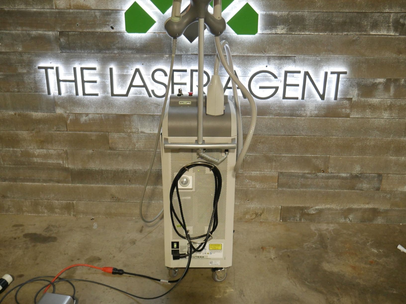 2017 Cutera Xeo - image 4