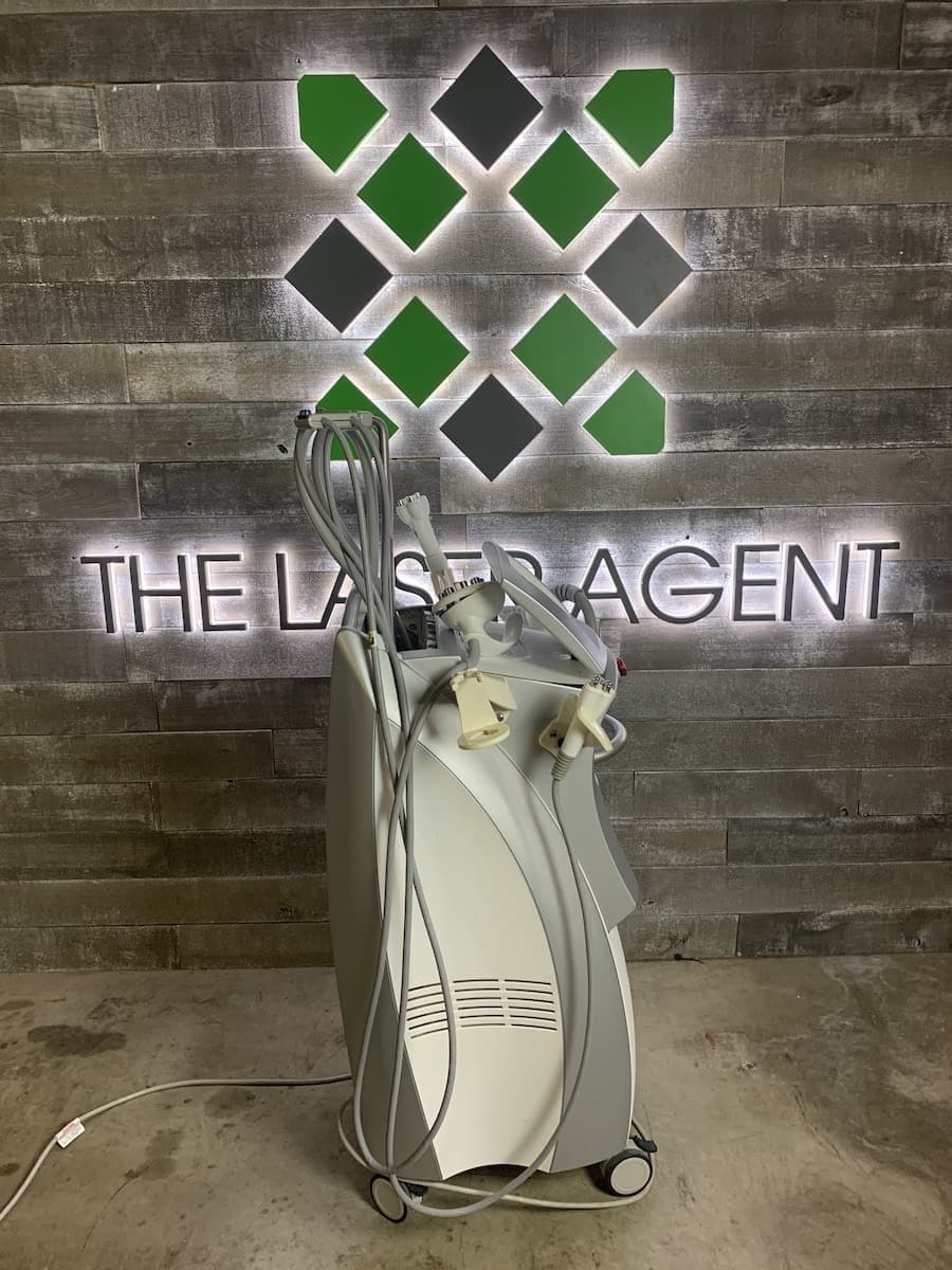 2015 Venus Legacy - image 3