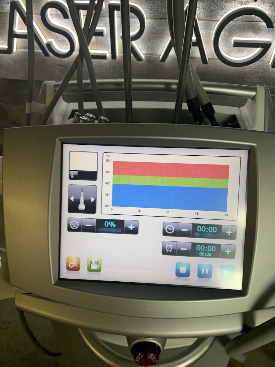 2015 Venus Legacy - image 4