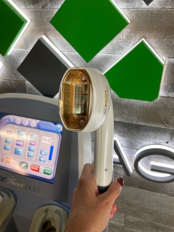 2010 Lumenis Lightsheer Duet - image 8