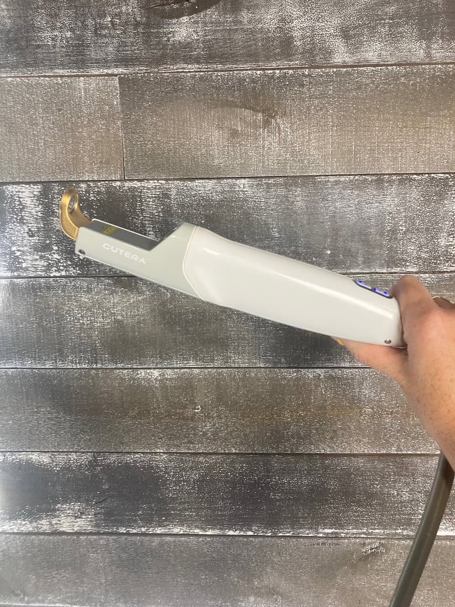 2018 Used Cutera Excel V Laser for Sale | The Laser Agent - image 6