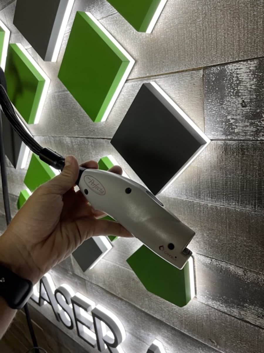 2011 Candela Vbeam Perfecta - image 7