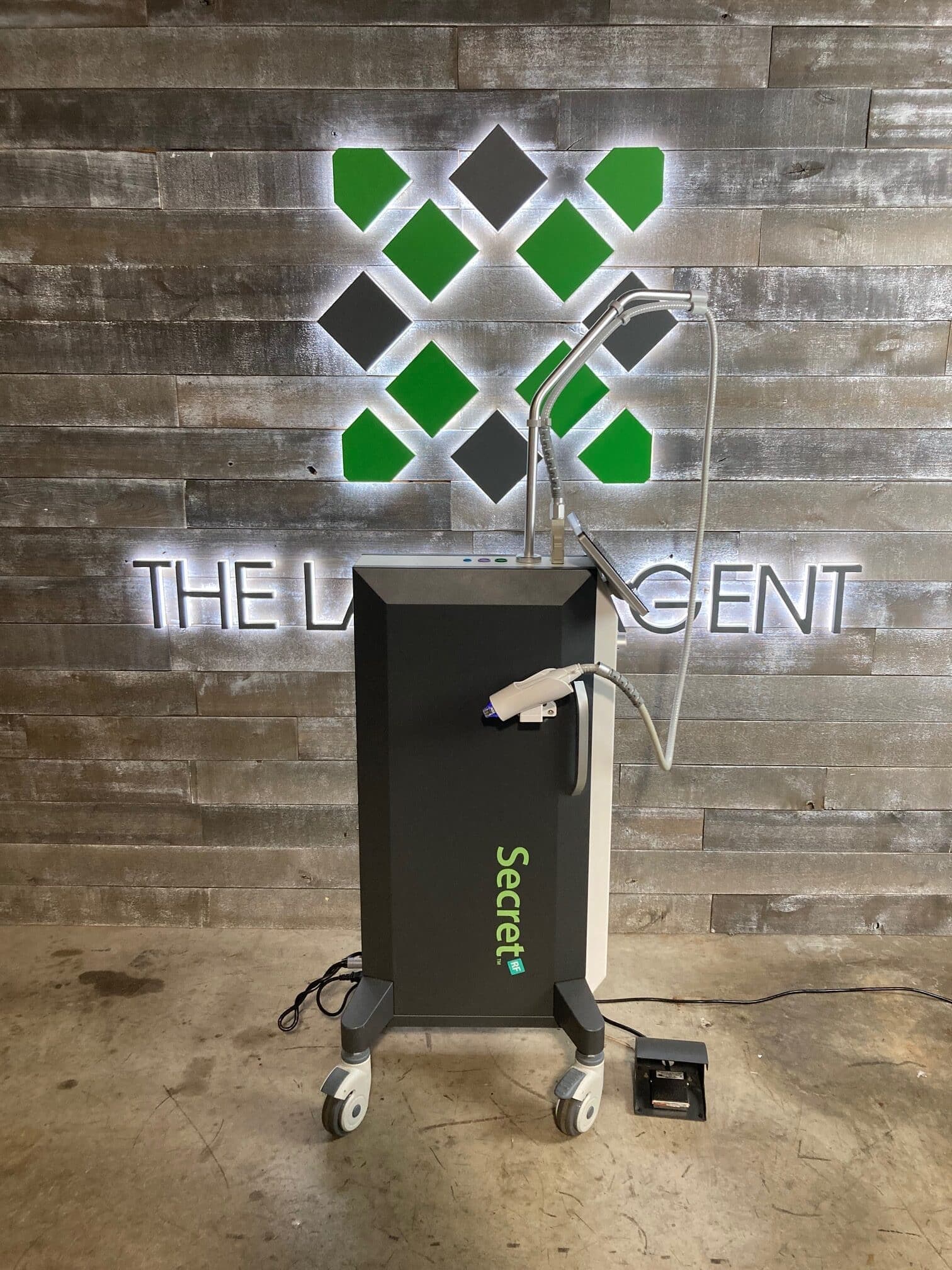 2019 Cutera Secret RF - image 3