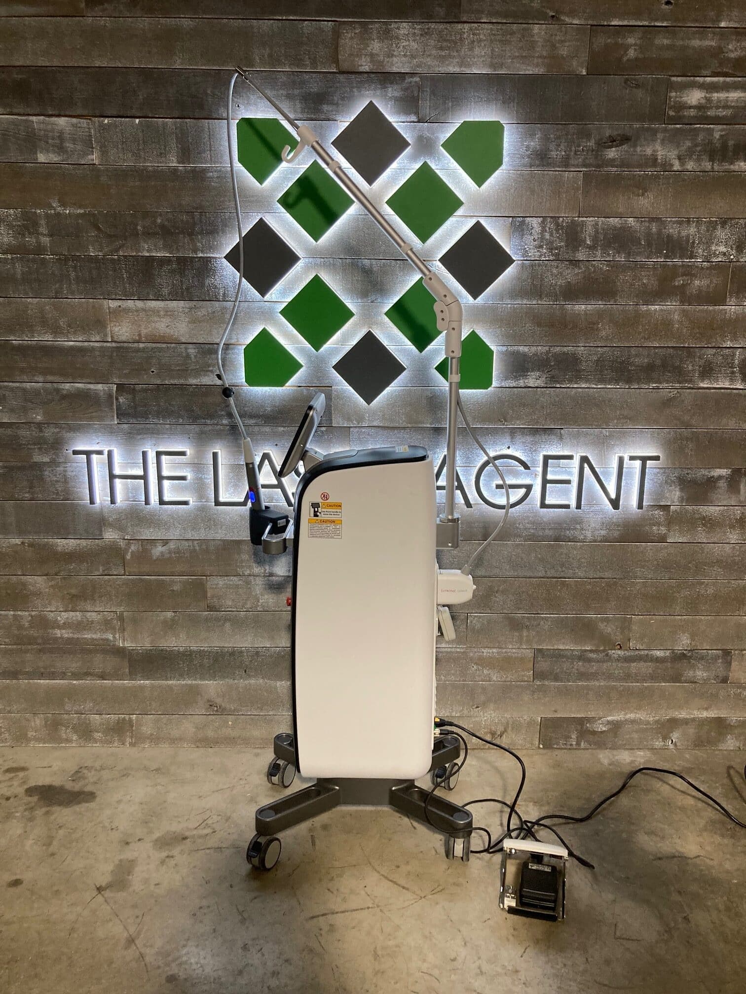 2022 Lutronic Genius - image 2