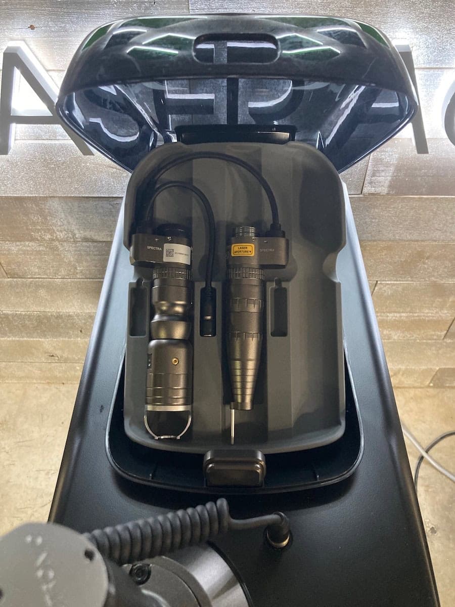 2023 Lutronic Hollywood Spectra - image 8