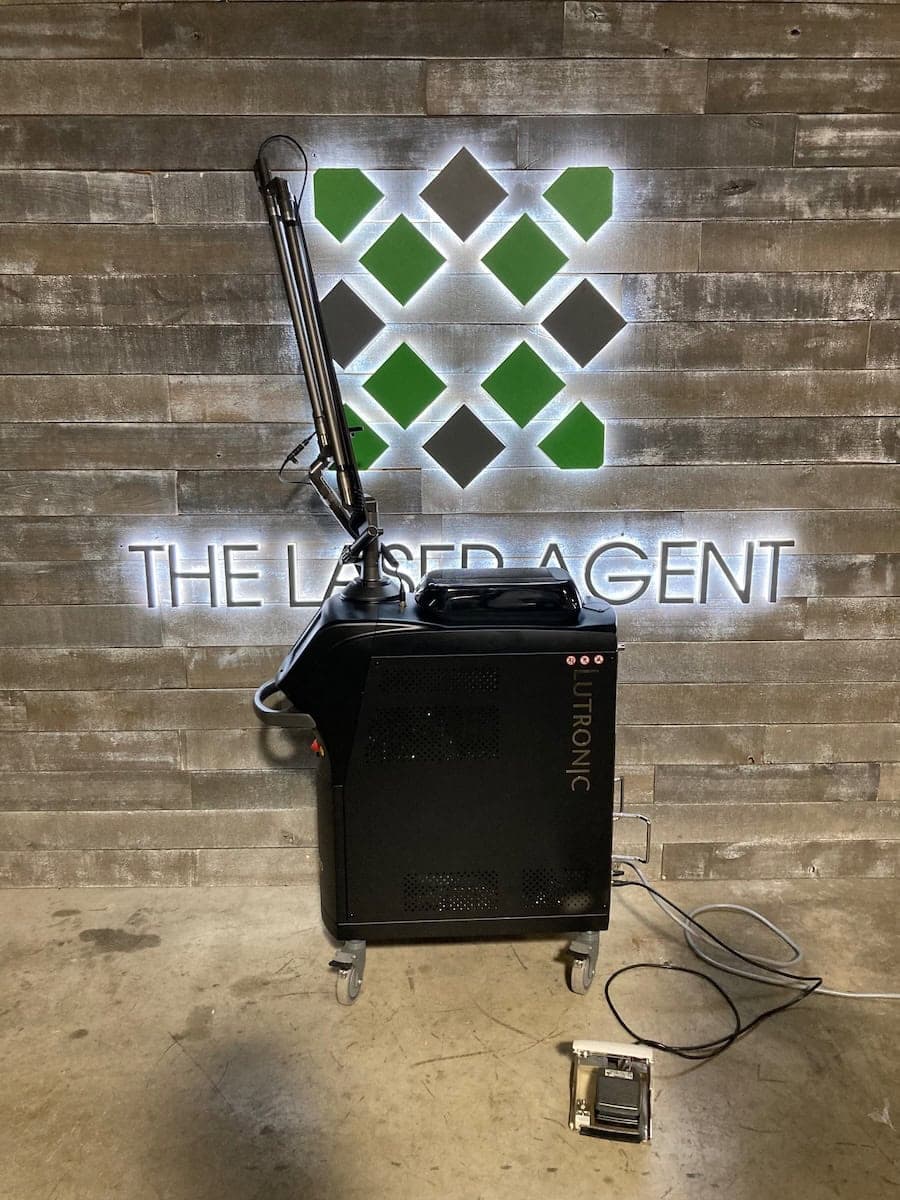 2023 Lutronic Hollywood Spectra - image 2