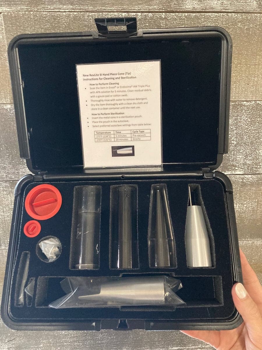 2011 Revlite - image 9