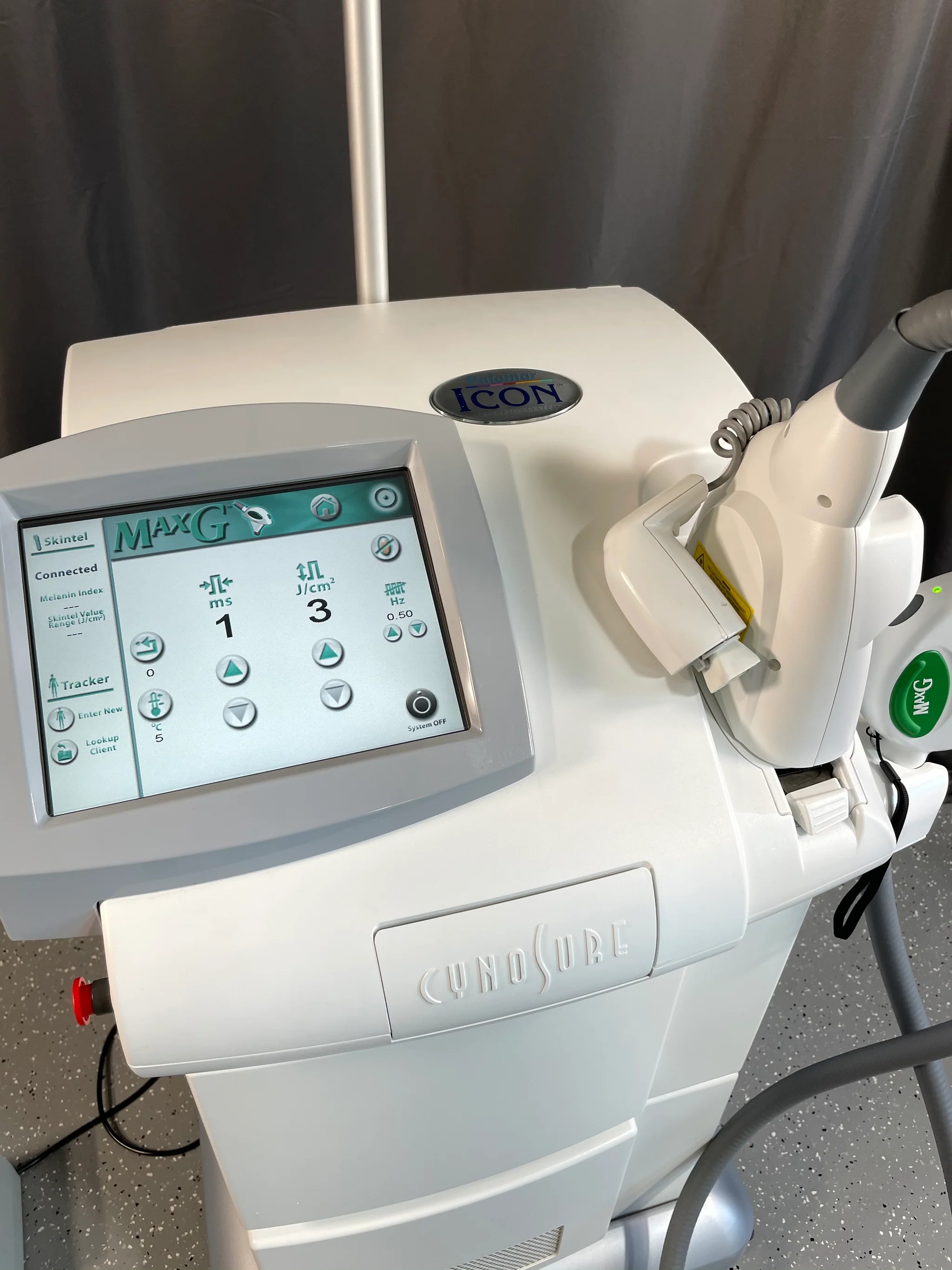 imgi_177_IMG_0461_2048x