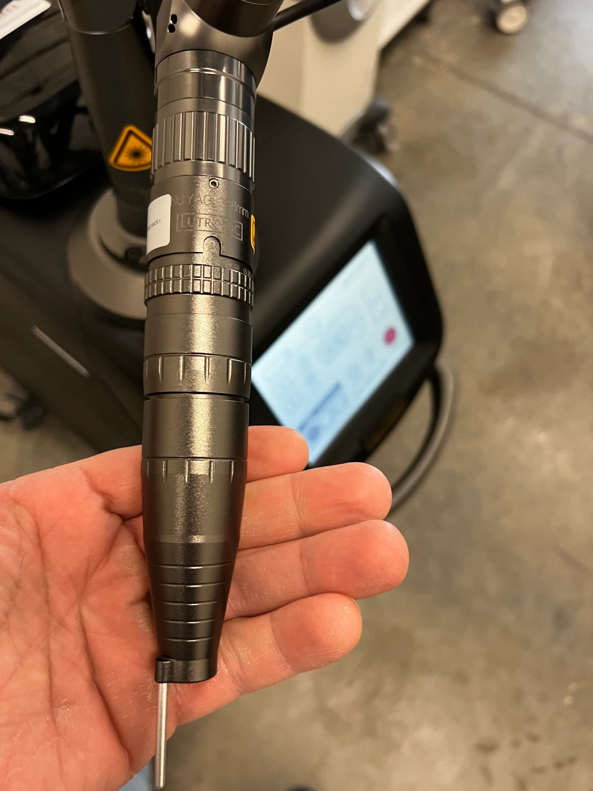 imgi_84_IMG_1210_2048x