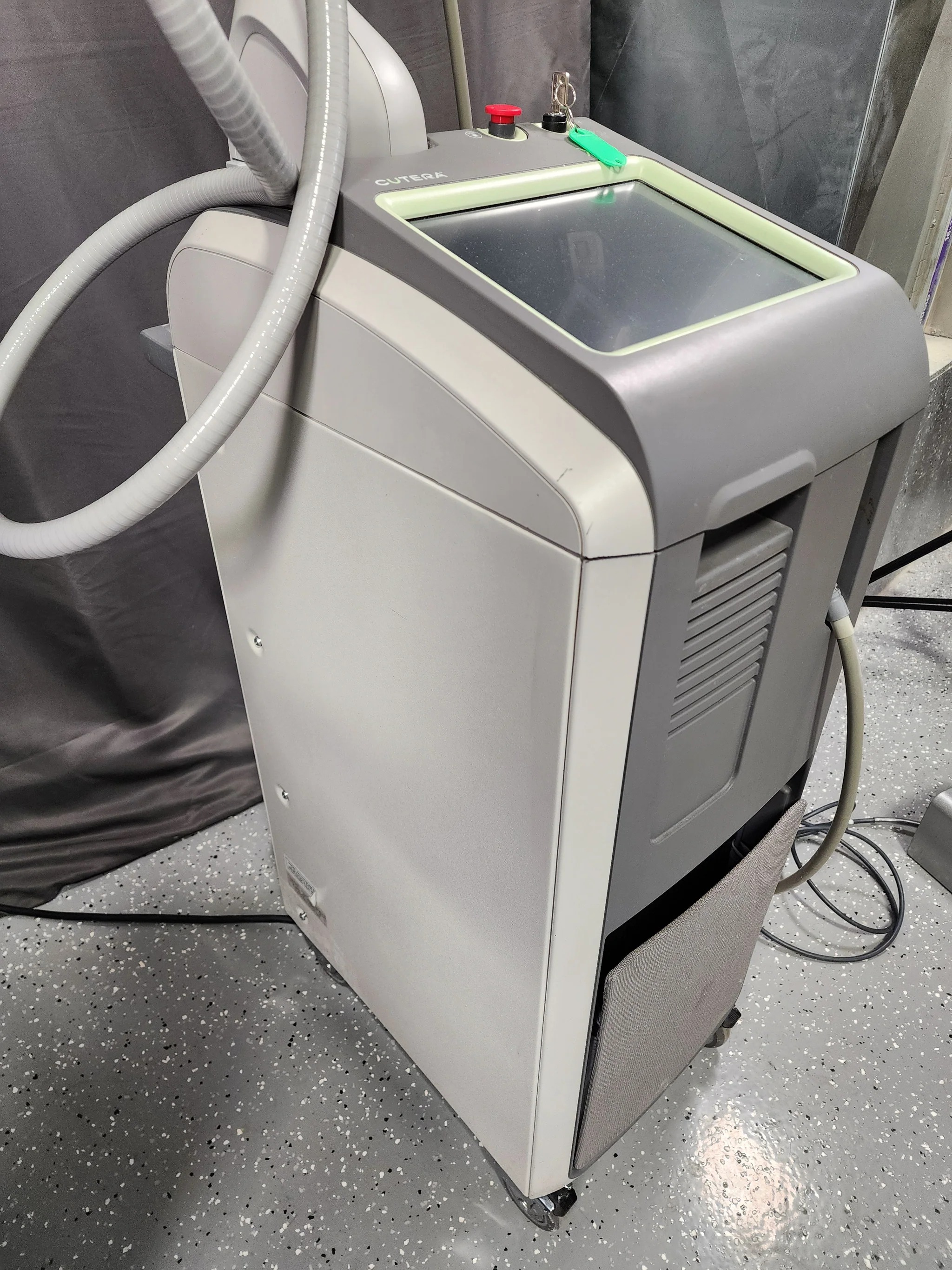 imgi_105_rn-image_picker_lib_temp_d1dcf511-1494-46d0-9b33-25c26960e10e_2048x