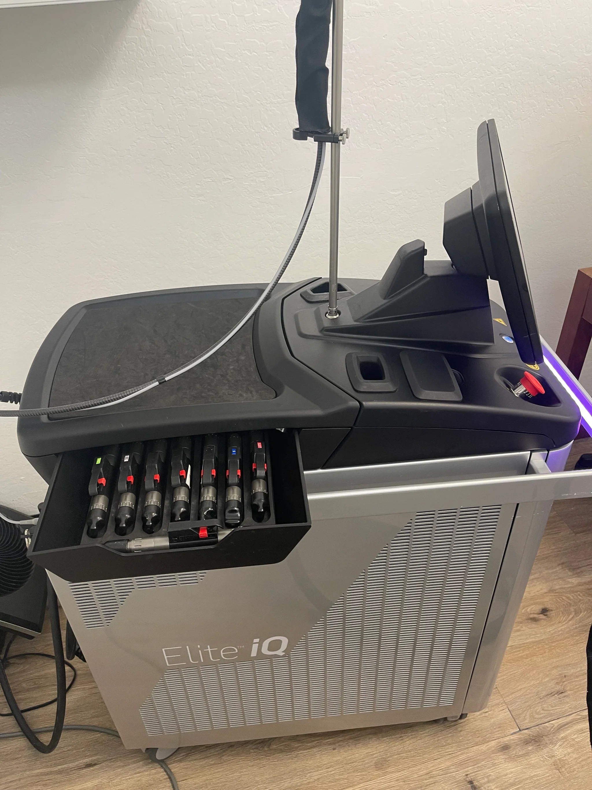 imgi_97_IMG_1993_2048x