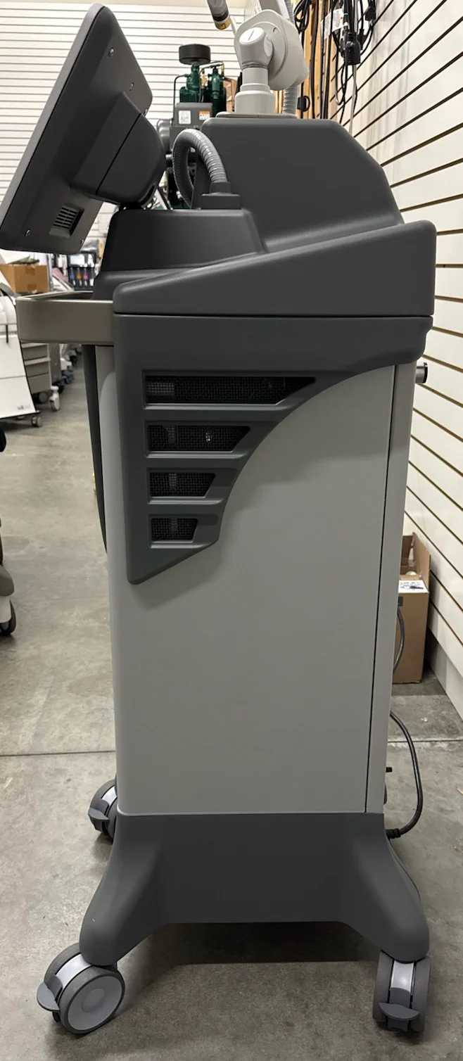 12d3e8fc724f49bba894d14d10f6c7182_940x