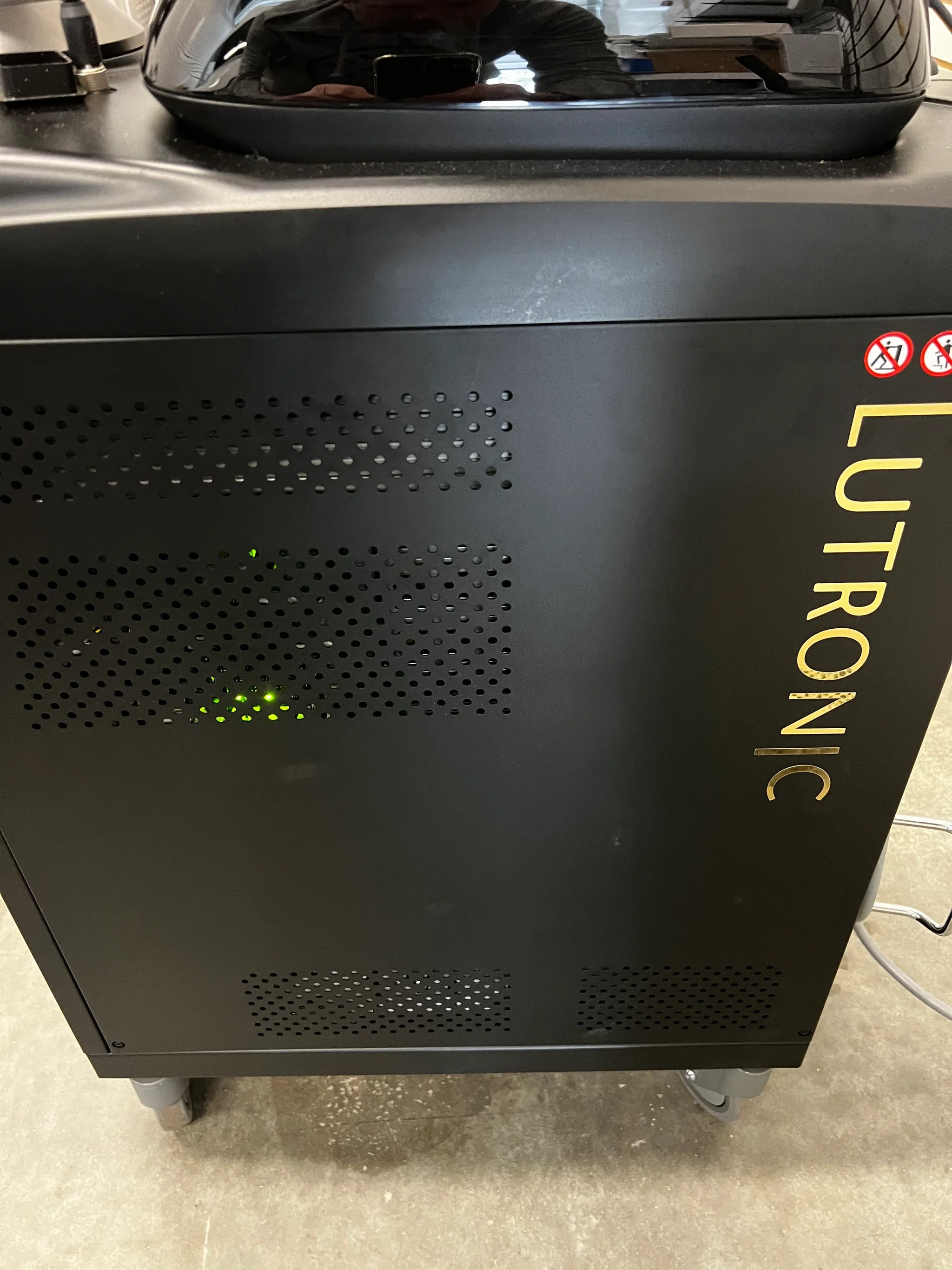 imgi_104_IMG_1212_2048x