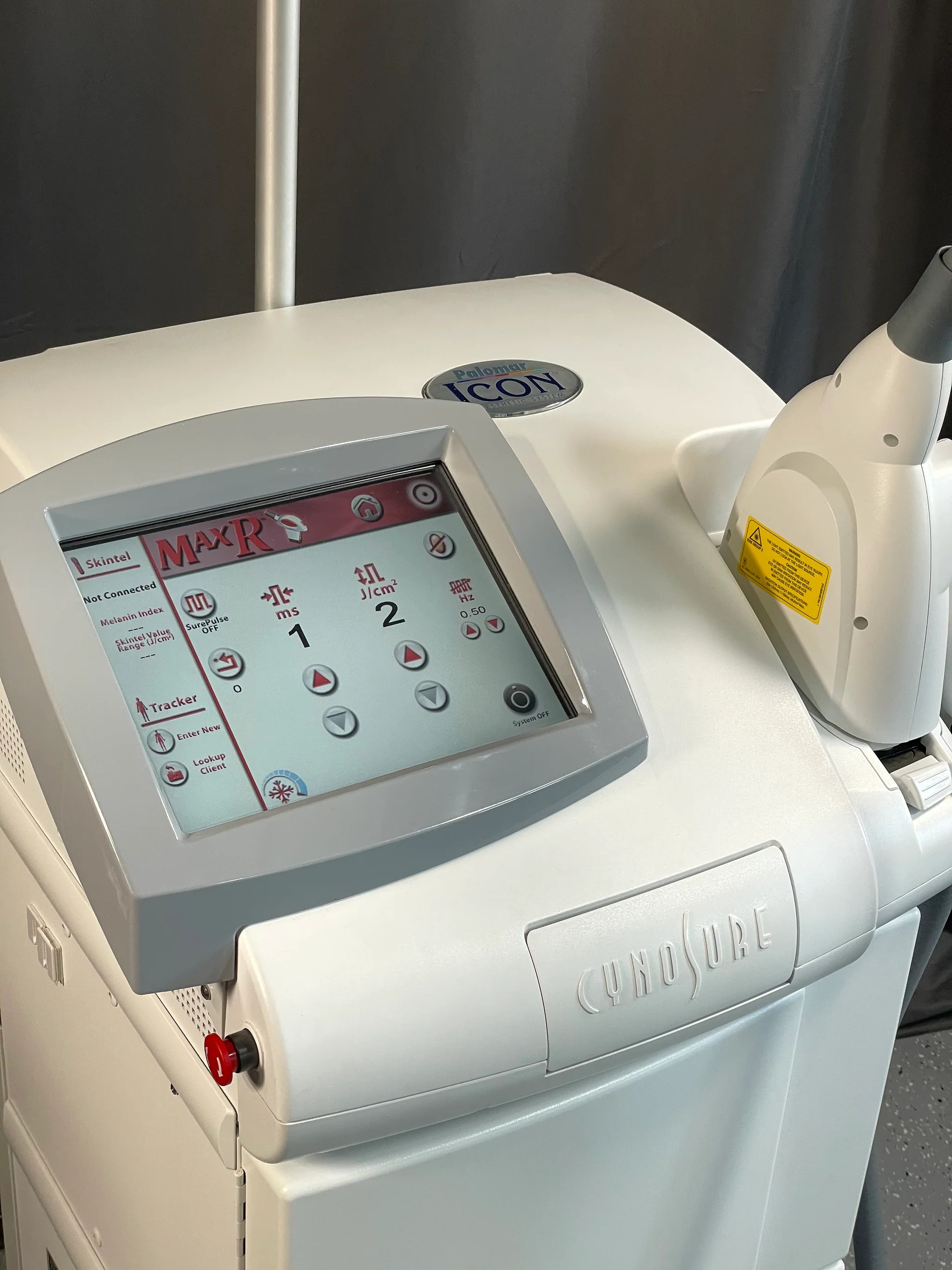 imgi_207_IMG_0468_2048x